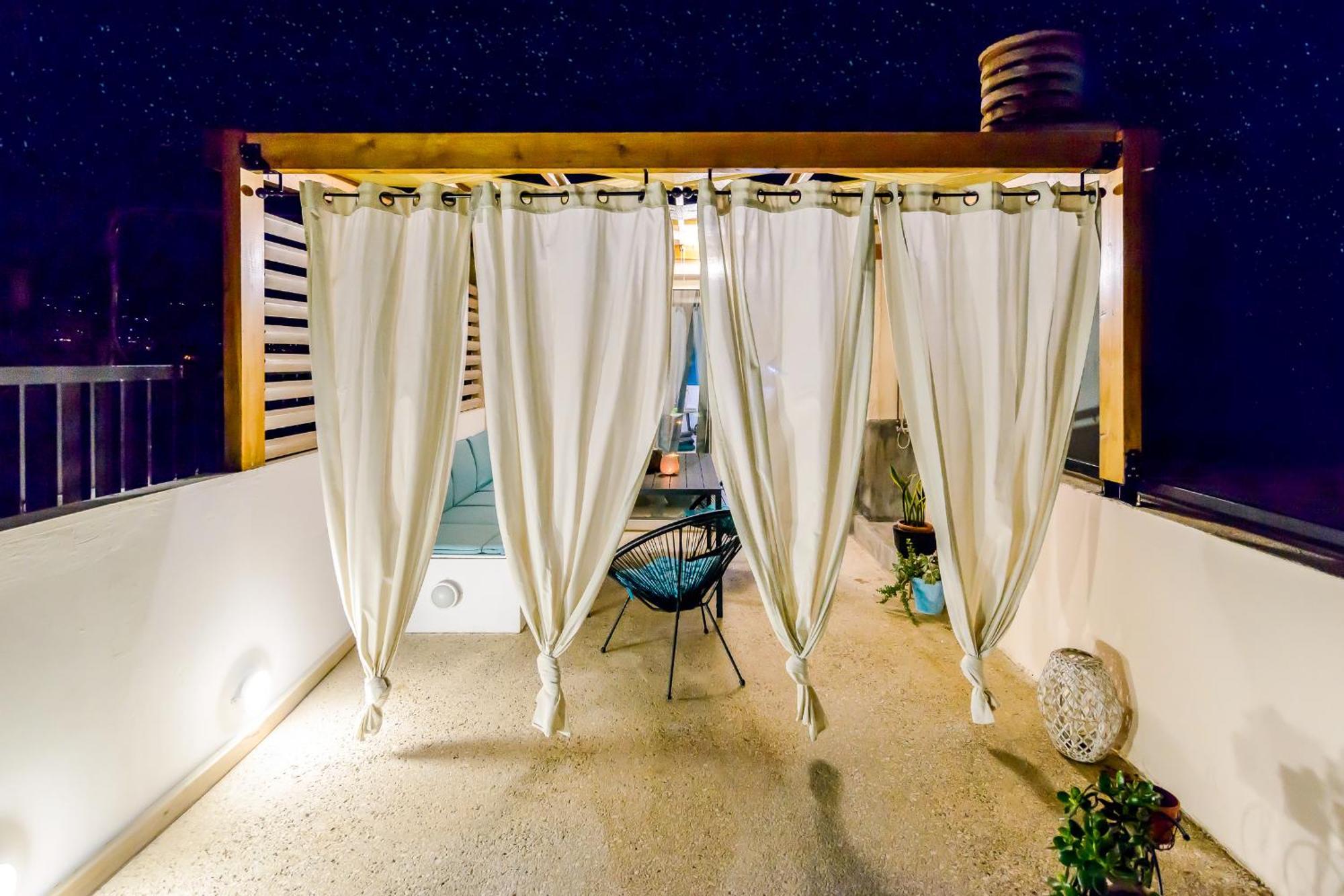 Lucy In The Sky With Diamonds Apartment Kalamata Ngoại thất bức ảnh